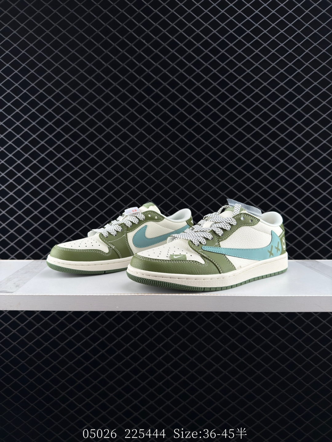 Travis Scott x Air Jordan 1 ” Reverse Mocha “